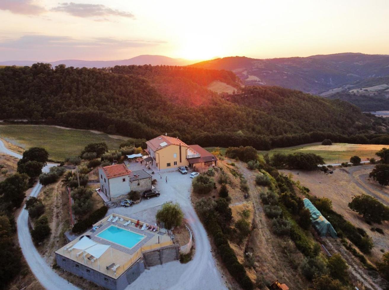 Agriturismo La Terrazza Valfabbrica Dış mekan fotoğraf
